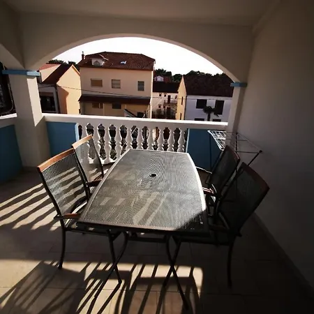 Apartment Suta *